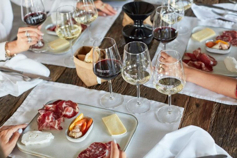 desenzano-lugana-wine-tasting-and-vineyard-tour