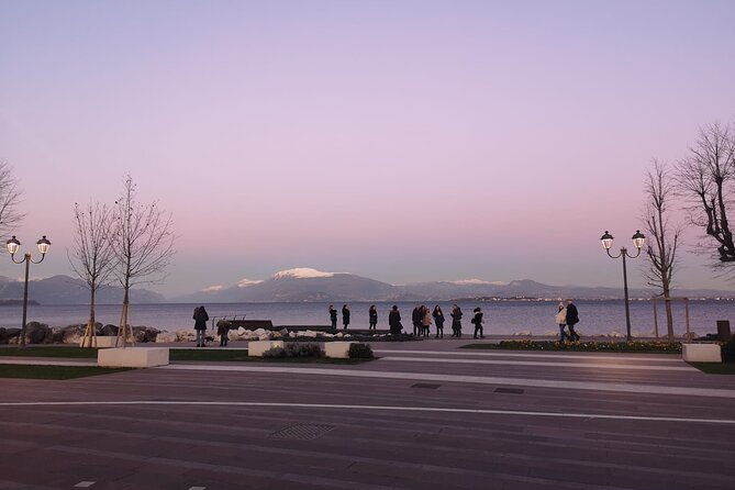 desenzano-sunset-walking-and-boat-tour-with-a-drink-on-board-2