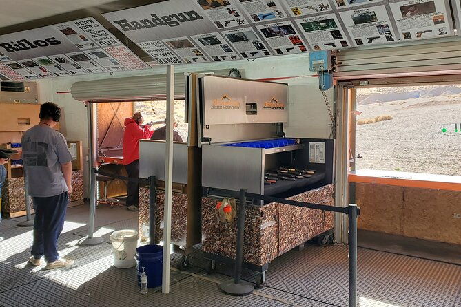 desert-combo-can-am-utv-shooting-and-axe-throwing-experience