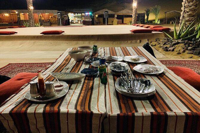 Desert Safari Experience with Dune Bashing and Dinner in Dubai - Key Points