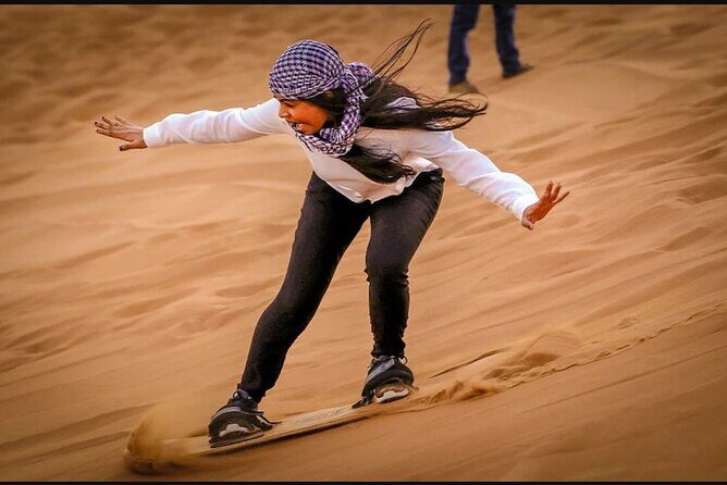 Desert Safari in 4x4 Car with BBQ Dinner and Belly Dance - Who is This Tour Best For?
