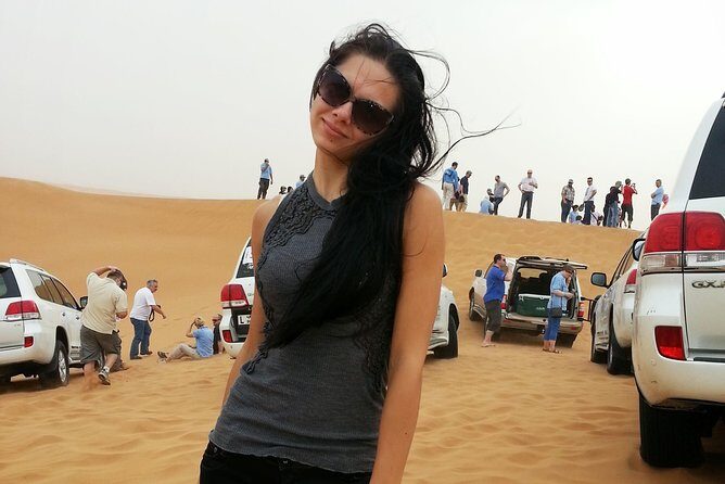 Desert Safari Tour - FULL PROGRAM with Dinner Show and more... - Group Size & Comfort