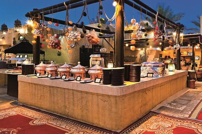 Desert Safari with Baab AL Shams Dinner - Key Points