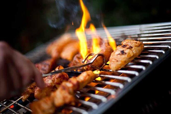 Desert Safari with BBQ Dinner - Live Entertainment and Dinner
