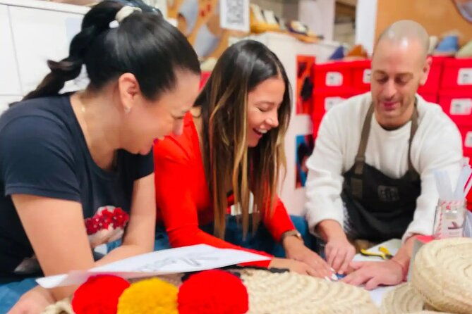 design-and-craft-a-raffia-bag-in-barcelona