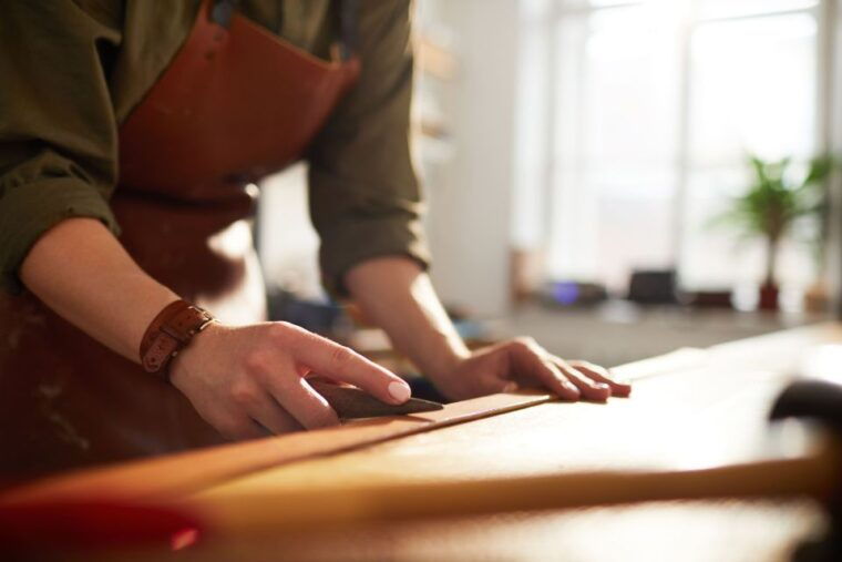 design-and-craft-with-leather-in-palermo