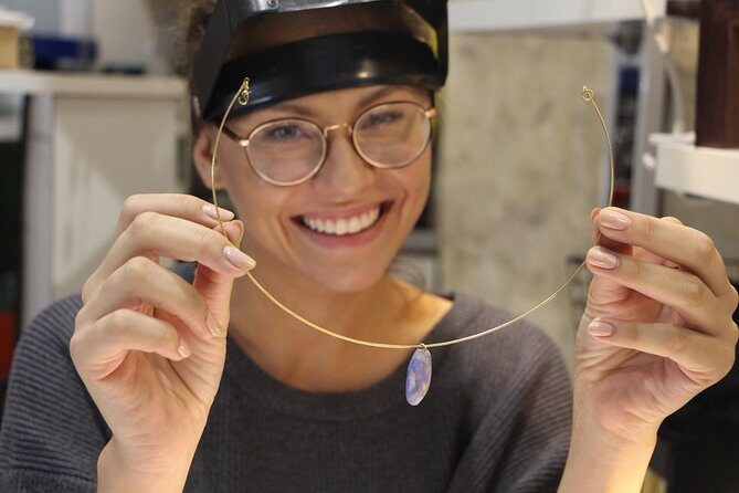 Design Your Personalized Luxury Jewelry in Le Marais, in the heart of Paris! - FAQs