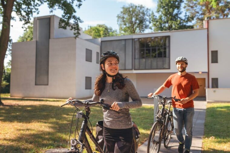dessau-bauhaus-buildings-cycling-tour