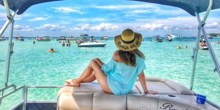 destin-4-hour-self-driving-pontoon-rental
