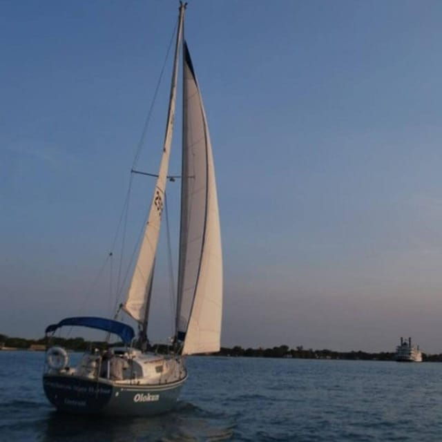 detroit-sailing-tour-on-the-detroit-river