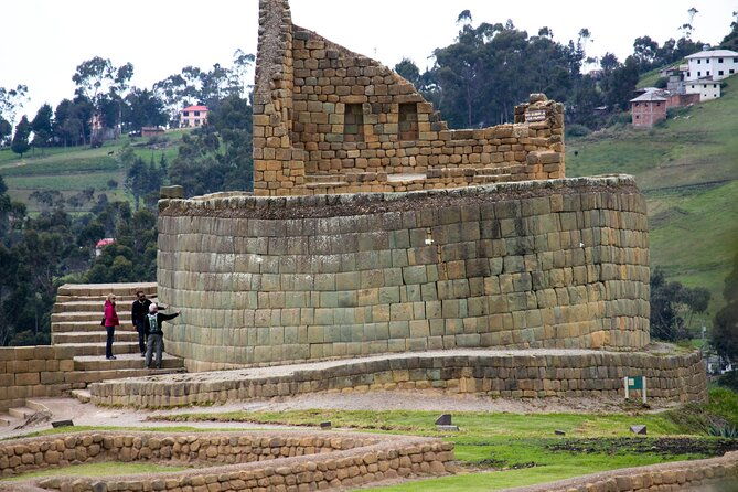 devils-nose-viewpoint-and-ingapirca-ruins-tour-from-cuenca