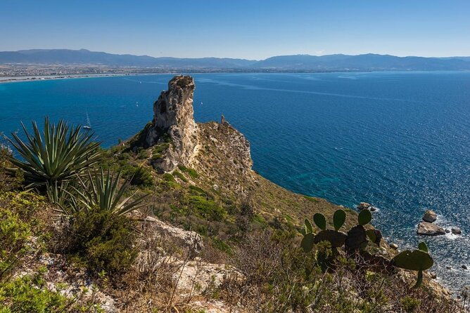 devils-saddle-tour-3-snorkeling-stops-soft-drinks-actioncam