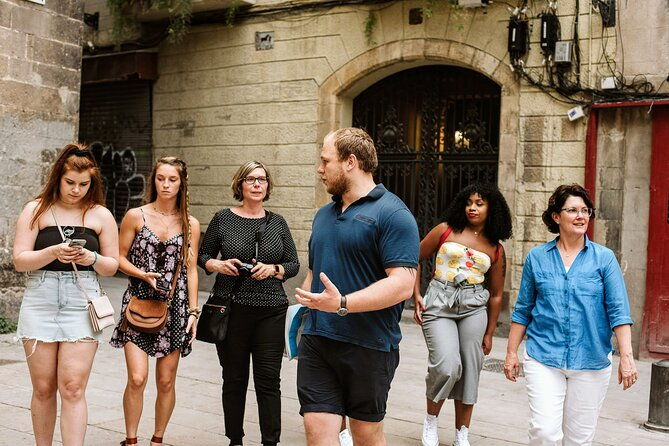 devour-barcelona-tapas-taverns-gothic-quarter-food-tour