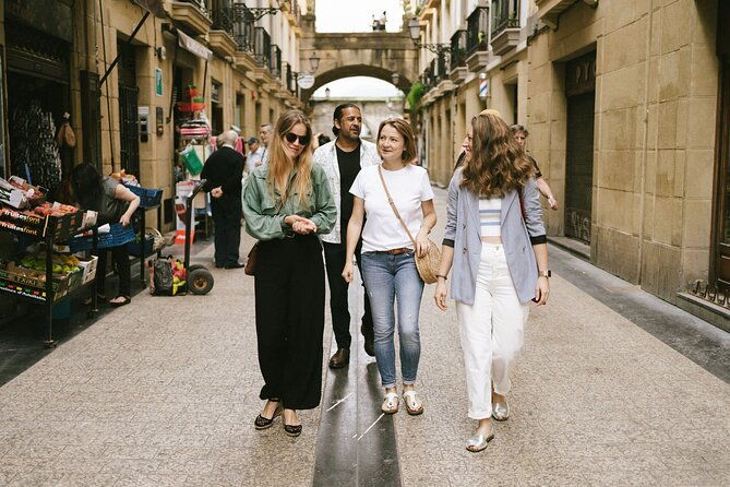 devour-san-sebastian-old-town-pintxos-wine-tour-daytime