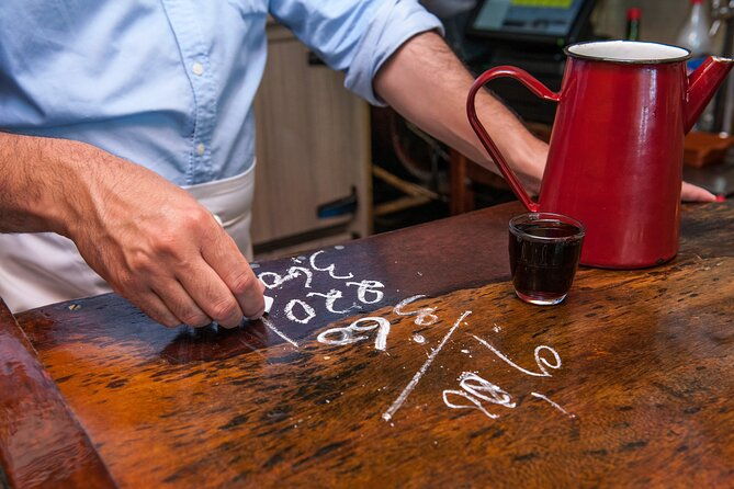 devour-seville-tapas-wine-history-small-group-tour