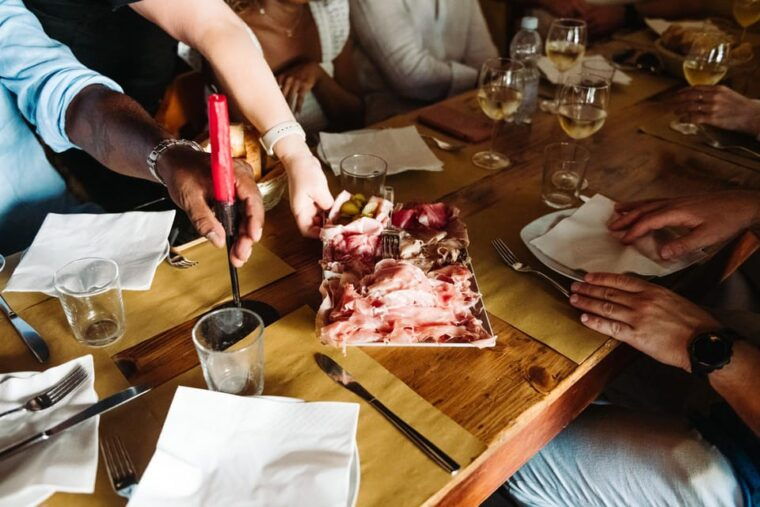 devour-venice-authentic-food-wine-guided-evening-tour