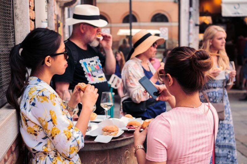 devour-venice-street-food-tour-wine-tasting-market-visit