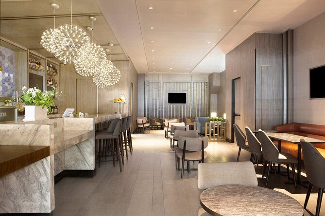 dfw-airport-plaza-premium-lounge-at-terminal-e