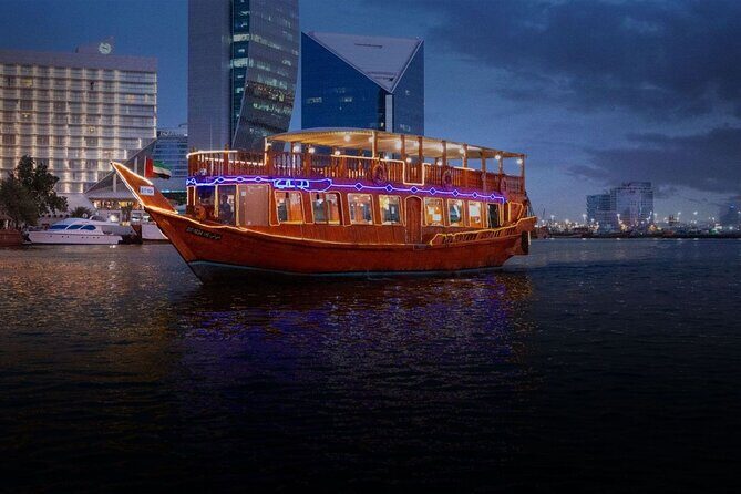 Dhow Cruise Dinner in Creek with Transfer - The Experience: A Step-by-Step Breakdown