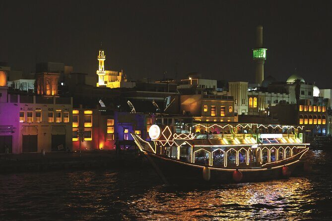 Dhow Cruise Dinner on Dubai Creek - Entertainment and Cultural Touches