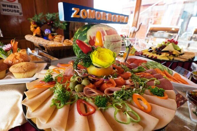 Dhow Cruise Dinner on Dubai Creek - The Sum Up: Who Is This Tour Best For?