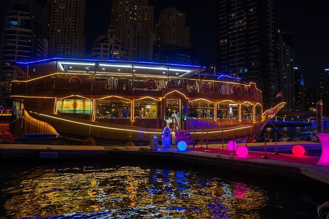 Dhow Cruise Marina - The Experience: What to Expect During the Cruise