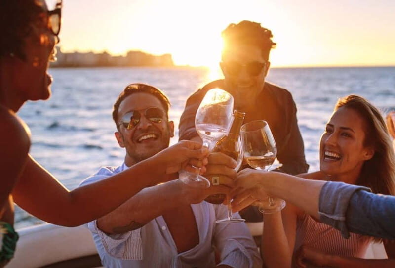 Dia: Day & Sunset Cruise with Menu by Greece's Top 100 Chef - The Journey Out: From Coastline to Dia Island