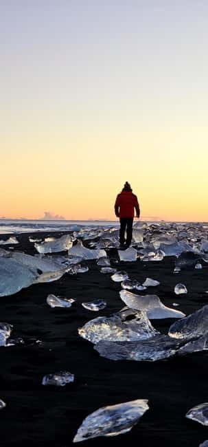Diamond Beach and Jökulsárlón Day Tour with Boat Ride - Key Points
