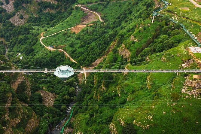 diamond-bridge-and-dashbashi-canyon-day-tour
