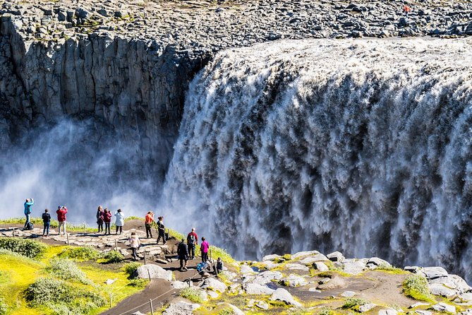 diamond-circle-day-tour-from-akureyri-2