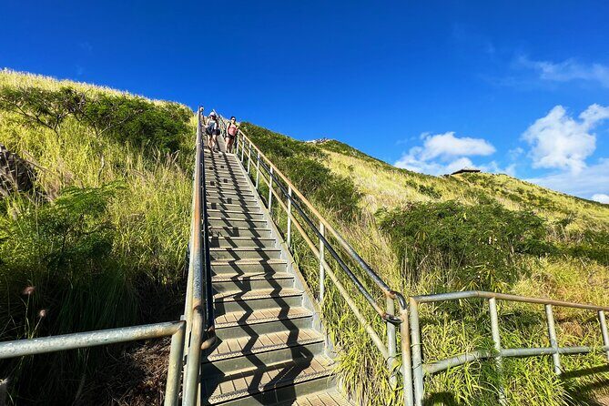 Diamond Head Hiking and Oahu Island Experience feat. North Shore - FAQ