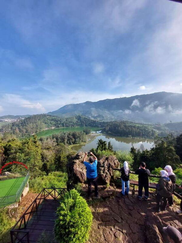 dieng-plateau-sikunir-golden-sunrise-trip-with-guide