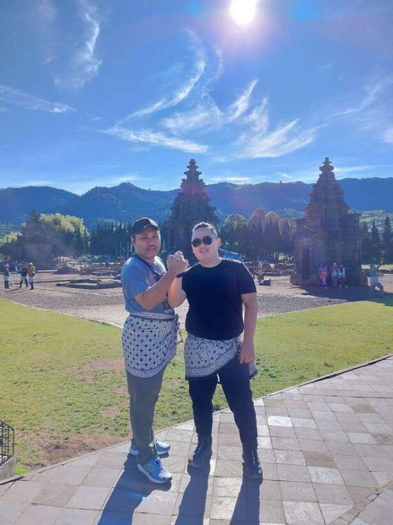 dieng-plateau-sikunir-golden-sunrise-trip-with-guide