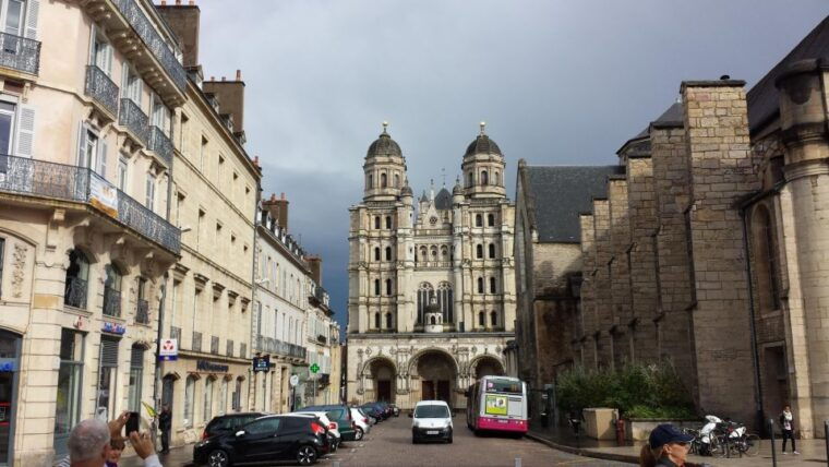 dijon-city-tour-highlights-tour-with-gourmet-break