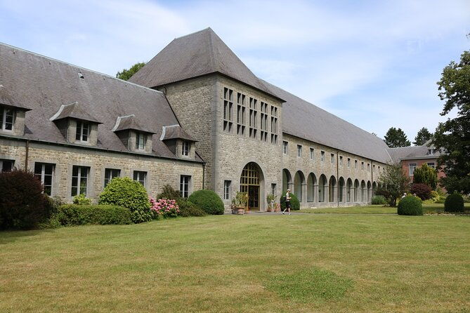 dinants-riverside-castle-and-beer-monastery-expedition-2
