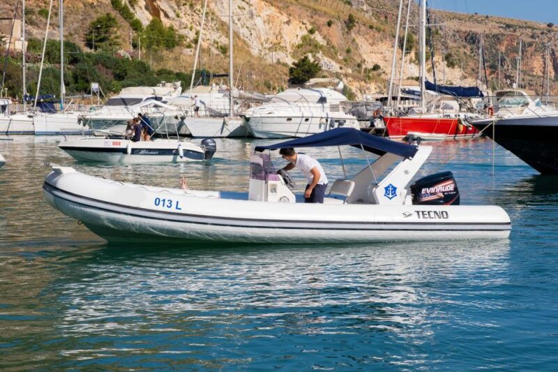 dinghy-shared-tour-in-the-zingaro-reserve-from-castellammare