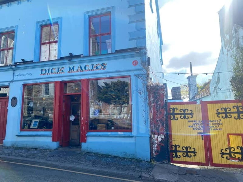 Dingle: Guided Pub Tour with Local Guide - Key Points