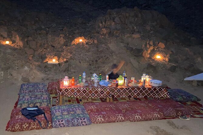Dining in The Desert - Authentic Insights from Travelers