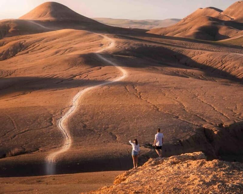 Dinner at Agafay Desert In Berber Camp with Sunset And Show - Authenticity and Cultural Connection  