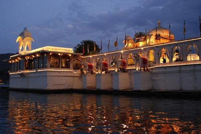 Dinner at Jag Mandir Island with Boat Ride on Lake Pichola - Udaipur - Key Points