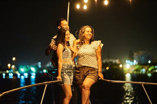 dinner-cruise-along-cartagenas-bay