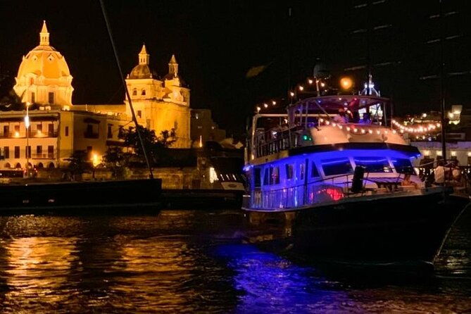 dinner-cruise-tour-through-the-bay-of-cartagena