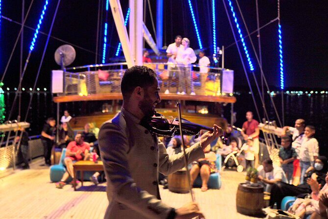 Dinner Cruise with Oriental Show & Seafood Buffet from Sharm El Sheikh - A Closer Look at the Dinner Cruise with Oriental Show & Seafood Buffet from Sharm El Sheikh
