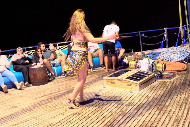 Dinner Cruise with Oriental Show & Seafood Buffet from Sharm El Sheikh - Who Will Love This Experience?