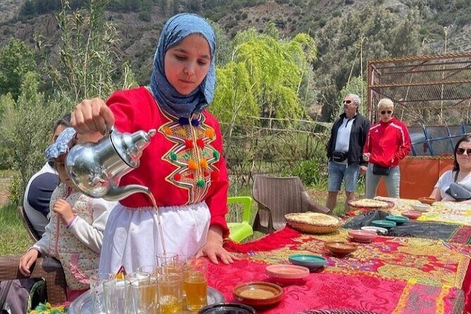 Dinner in Agafay Desert with sunset and camel Ride - Who Is This Tour Best For?