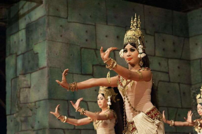 dinner-show-apsara-dance-pickup-round-trip-included