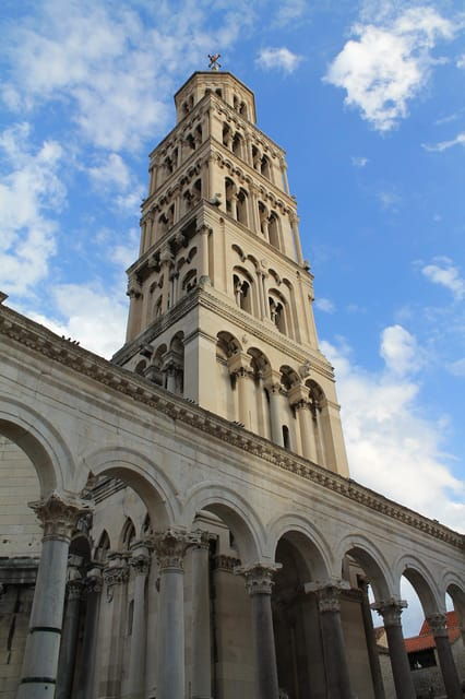 diocletians-palace-and-old-town-small-group-walking-tour