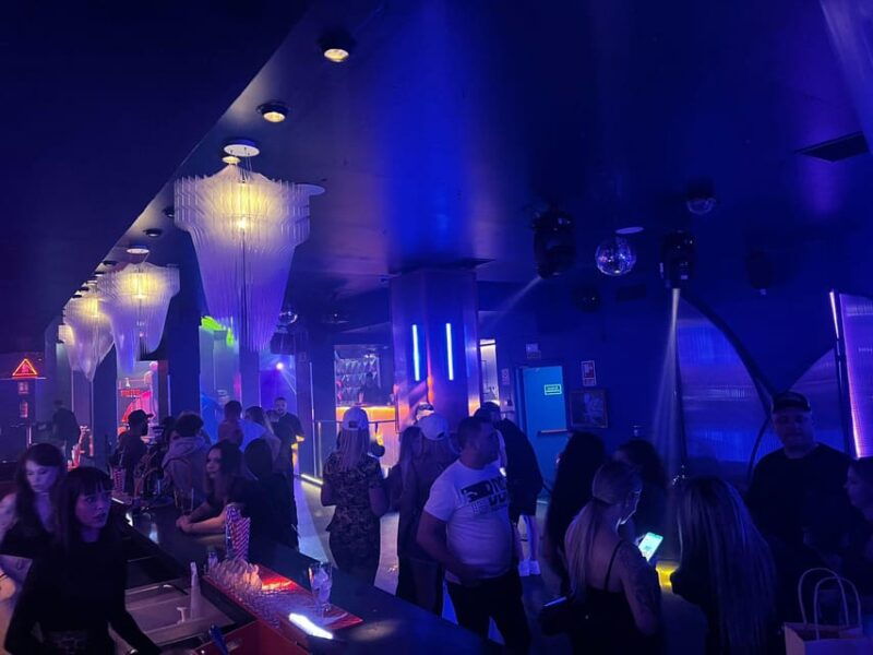 disco-night-at-samsara-7-calle-de-la-cruz-madrid
