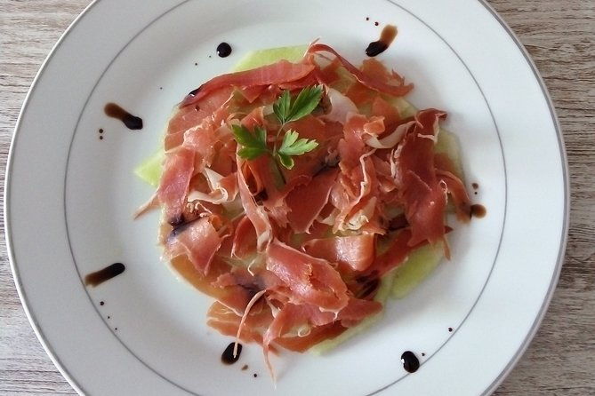 discover-5-secrets-of-spanish-paella-with-a-local