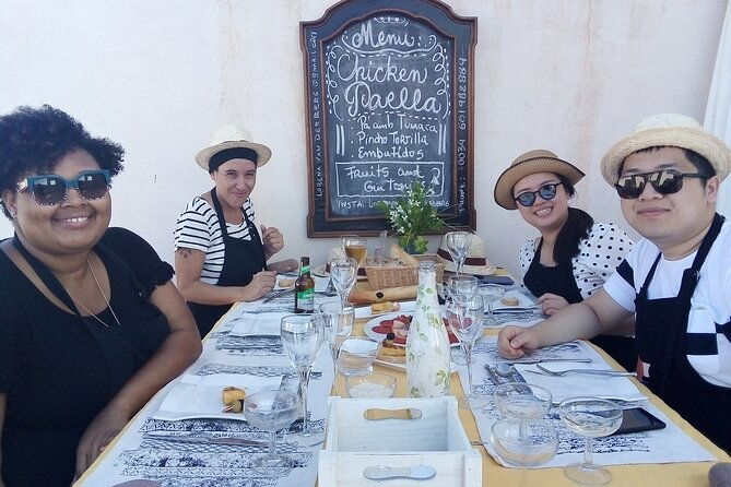 discover-5-secrets-of-spanish-paella-with-a-local